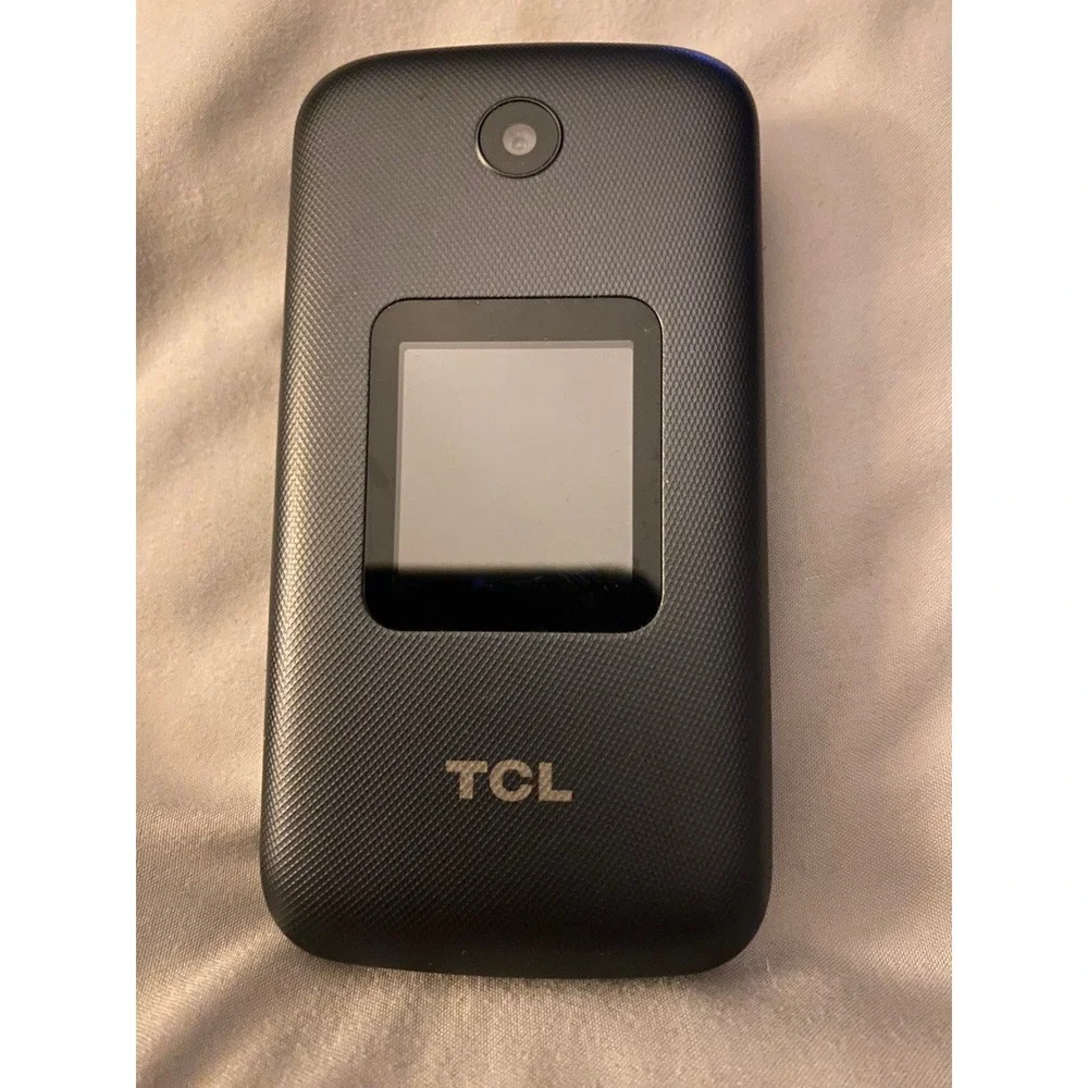 TCL Flip Pro Unlocked Retro 4G Y2K Dumbphone Kids Senior Big Button + Charger